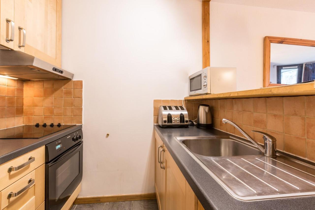 Apartment Chamois Blanc 2b - Comfortable Mont Blanc Haven